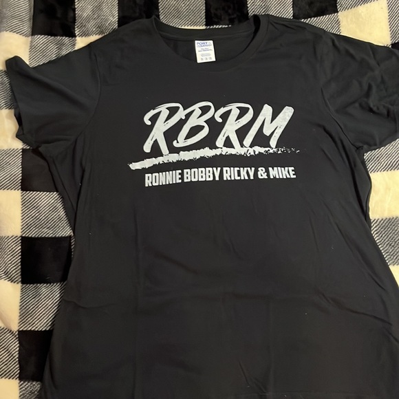 NWOT New Edition - Ronny Bobby Ricky & Mike T-shirt - Picture 2 of 4